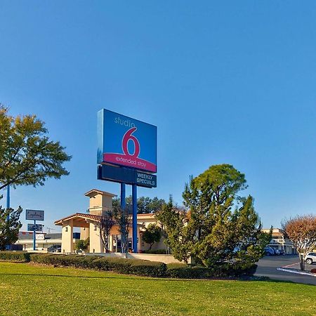 Studio 6-Denton, Tx - Unt Hotel Exterior photo